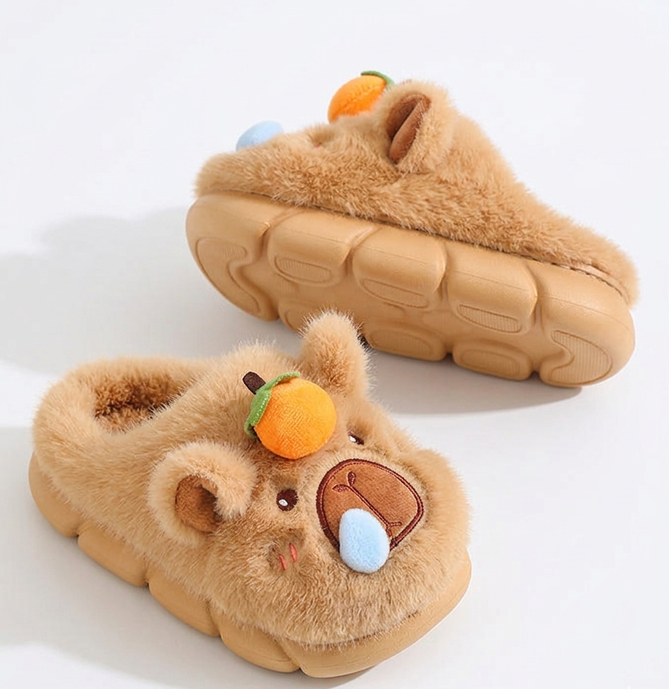 Pantufla de invierno cálida con diseño de dibujos animados en España