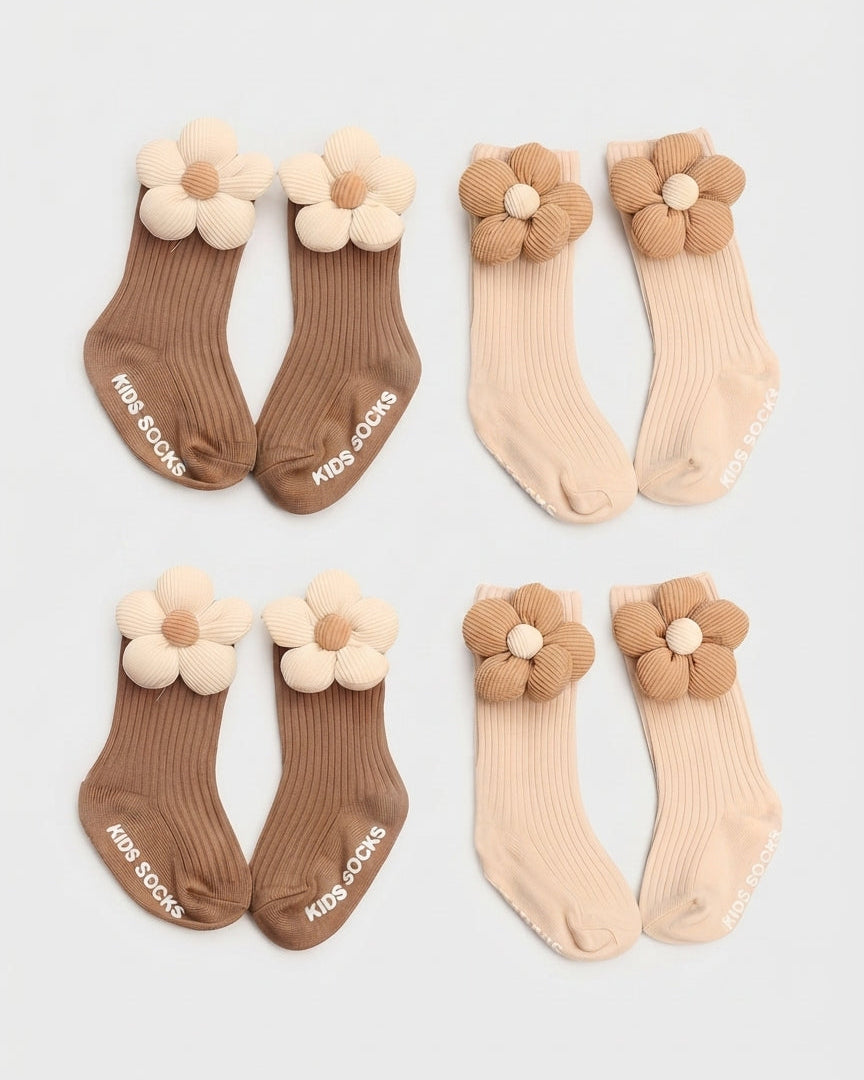 Set de calcetines y gorra para niñas con flores de tela