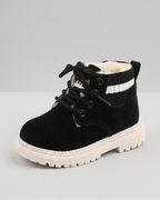 Zapatos de invierno cálidos para niños en España