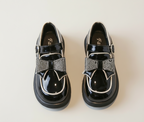 Zapato brillante para niñas con lazo elegante en España