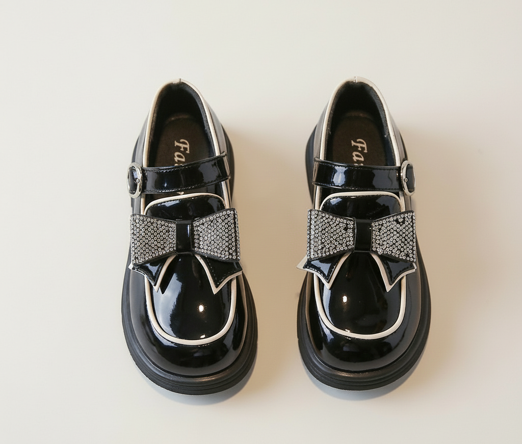 Zapato brillante para niñas con lazo elegante en España