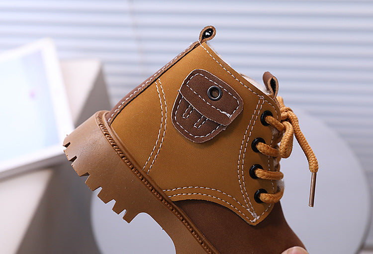 Zapato de invierno con forro suave y cálido, de diseño moderno en España