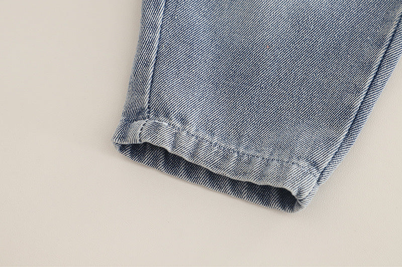 conjunto vaquero 3 piezas con chaqueta denim, camiseta de algodón y pantalón vaquero,Ideal para clima otoñal  en España