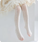 Medias tipo panty con diseño de malla decorativa elegante