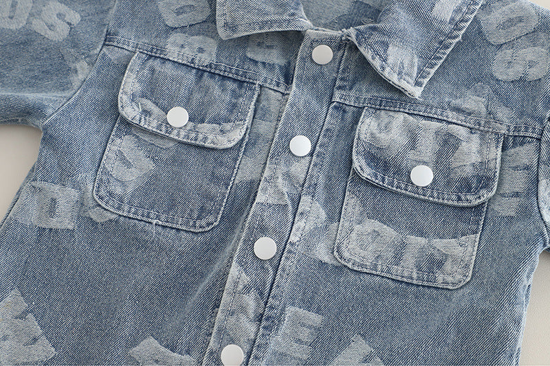 conjunto vaquero 3 piezas con chaqueta denim, camiseta de algodón y pantalón vaquero,Ideal para clima otoñal  en España