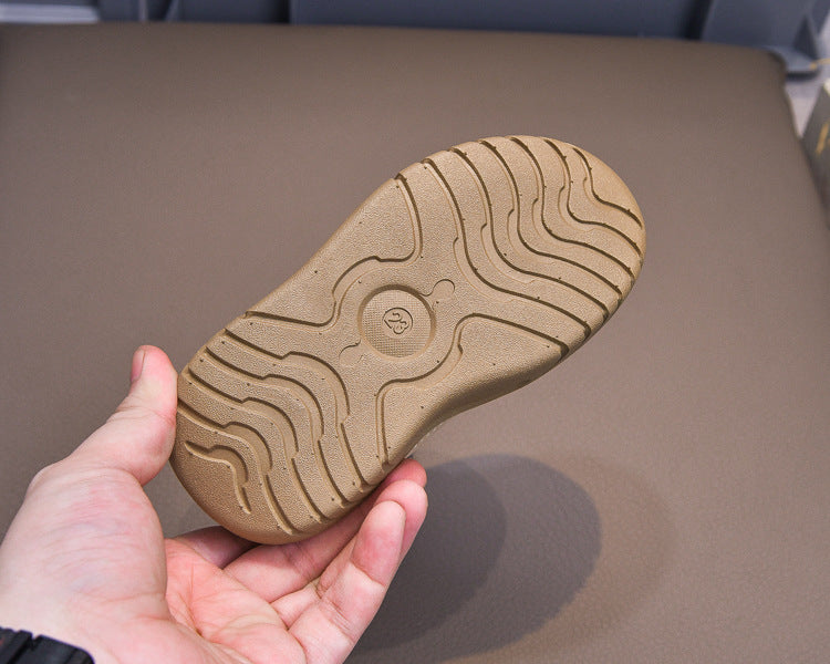 Zapato de invierno cálido con diseño moderno en España