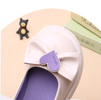 Zapato elegante para niña con lazo frontal de diseño moderno en España