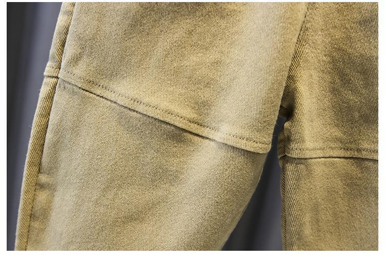 Conjunto niño 3 piezas: chaqueta negra, camiseta de rayas y pantalón beige | ropa niño elegante en España