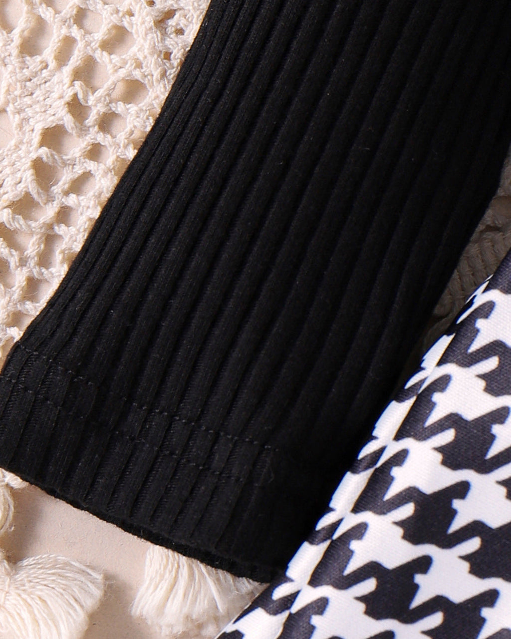 Conjunto niña elegante de cuadros con blusa de punto manga larga – ropa niña clásica moderna en España