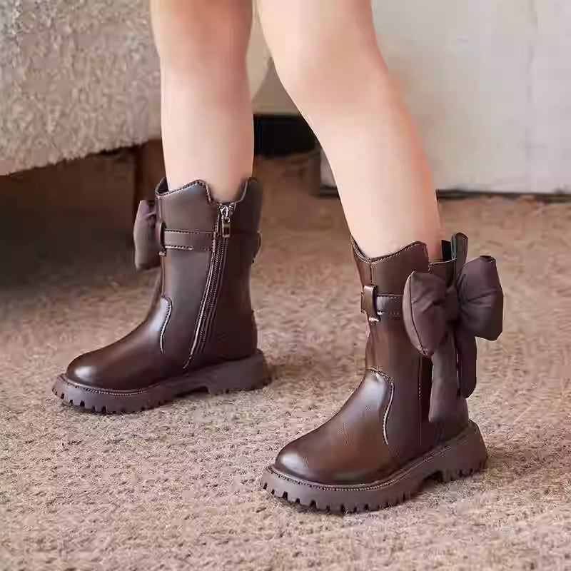 Botas de invierno con diseño clásico y moderno. en España