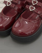 Zapato clásico elegante con diseño brillante en España