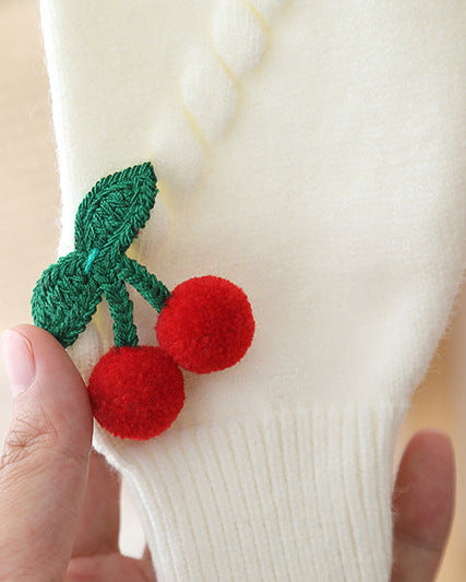 Cárdigan Infantil de Punto con Bordados de Cerezas y Botones de Corazón