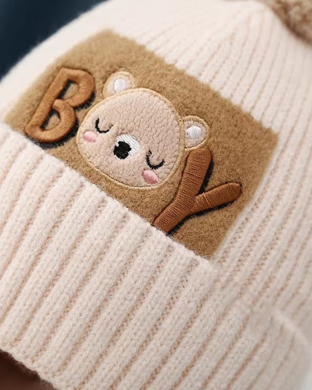 Conjunto de gorro y bufanda de invierno para niños – Calidez de lana y diseño cómodo.