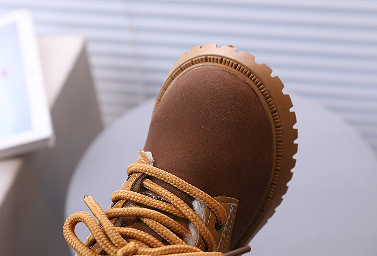 Zapato de invierno con forro suave y cálido, de diseño moderno en España