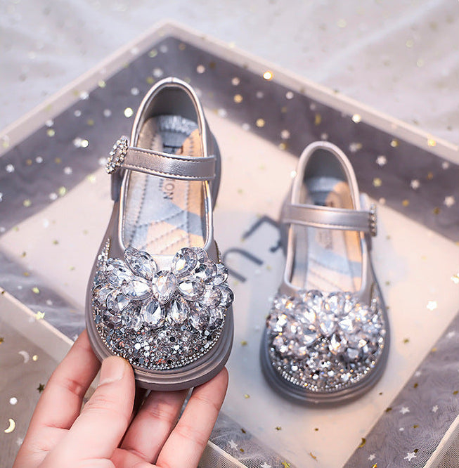 Zapato elegante para niña con diseño de flor de cristal brillante en España