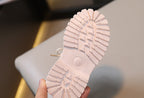 Botas de invierno con diseño práctico y resistente al frío en España