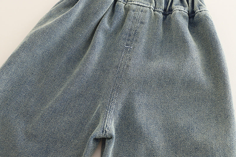 Conjunto niño 3 piezas de ropa niño: camiseta de algodón, camisa de cuadros y pantalón vaquero ancho cómodo en España