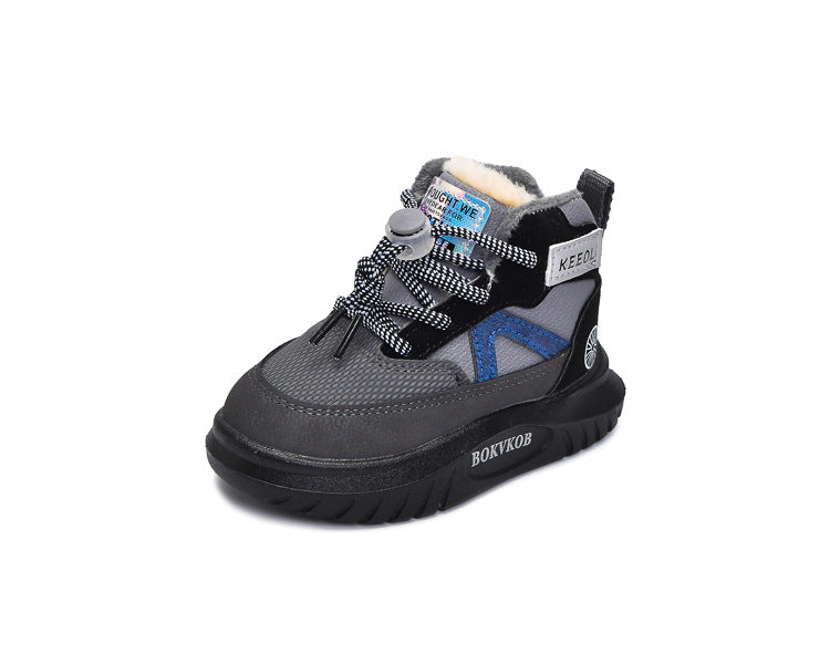 Zapato de invierno cálido con diseño moderno en España