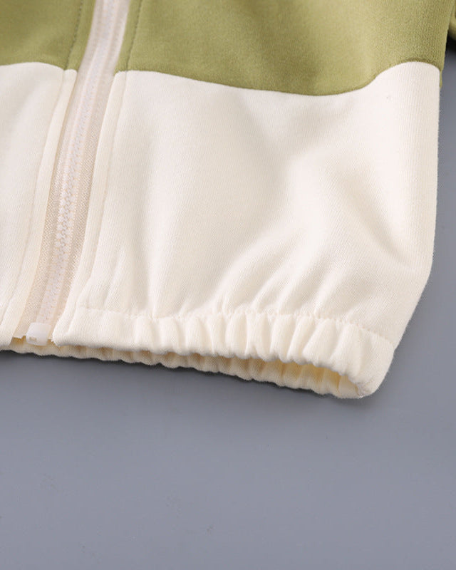 Conjunto deportivo niño 3 piezas con chaqueta, camiseta interior, pantalón y mini mochila chándal infantil invierno en España