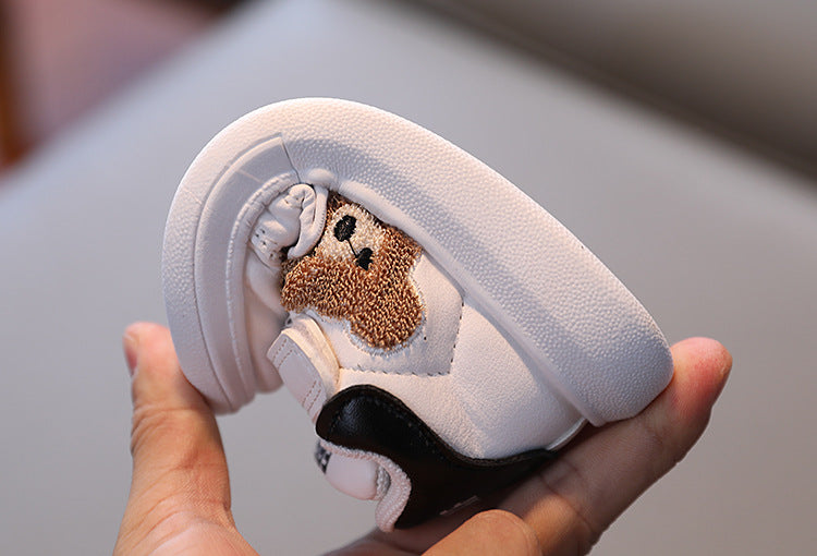 Zapato deportivo con diseño clásico en España