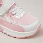 Zapato con diseño deportivo moderno, apto para niños y niñas en España