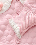 Conjunto niña 3 piezas rosa: suéter, camiseta arcoíris y pantalón vaquero con flores crochet en España