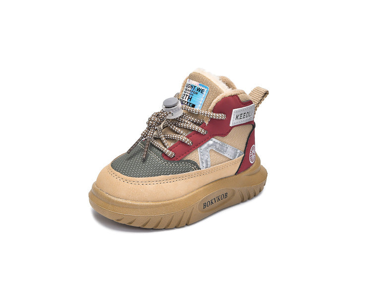 Zapato de invierno cálido con diseño moderno en España