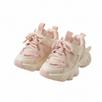 Zapatilla deportiva ligera y transpirable con cordones y diseño moderno para niños vista completa