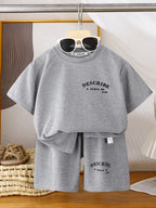 Conjunto de Verano para Niños: Camiseta y Pantalón Corto Gris