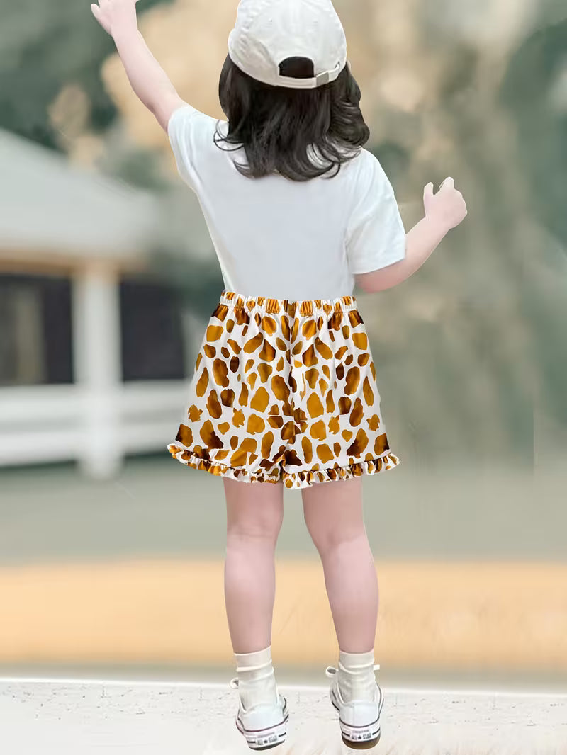 Conjunto casual para niña con camiseta y pantalón corto de jirafa