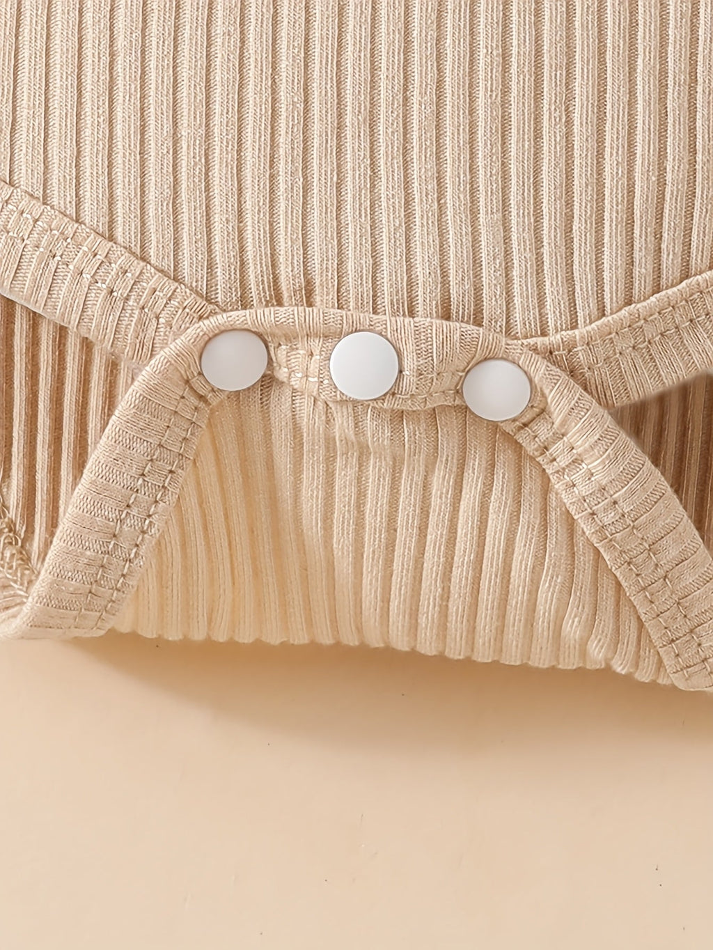 Conjunto de 3 piezas con diseño moderno y estampado de piel de tigre