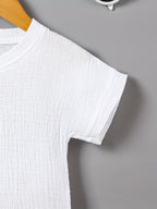 Naturalmente Adorable: El Conjunto de Lino que Define el Verano