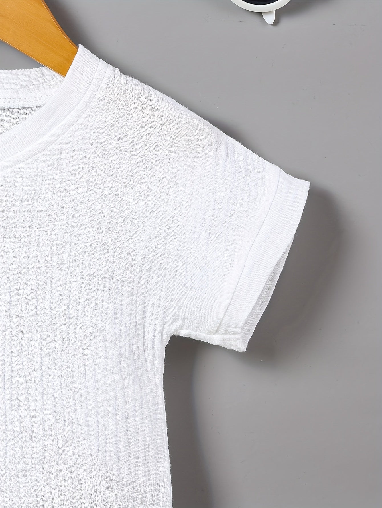 Naturalmente Adorable: El Conjunto de Lino que Define el Verano