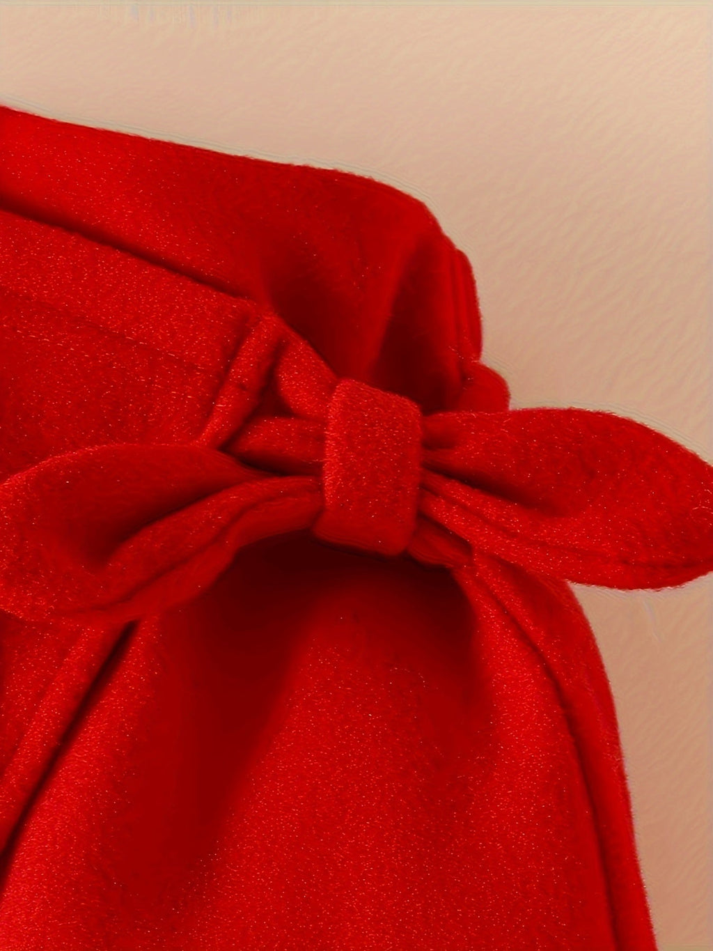 Conjunto de invierno de 3 piezas: blusa, falda y gorro en rojo y blanco ❄️✨