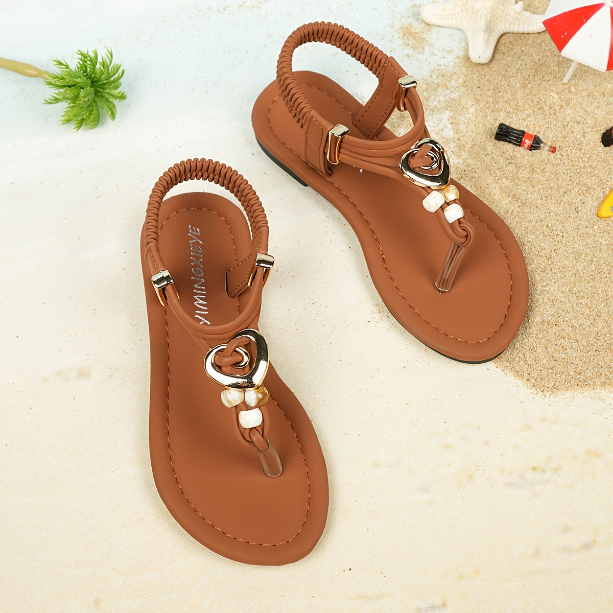 Sandalias con Detalle de Corazón