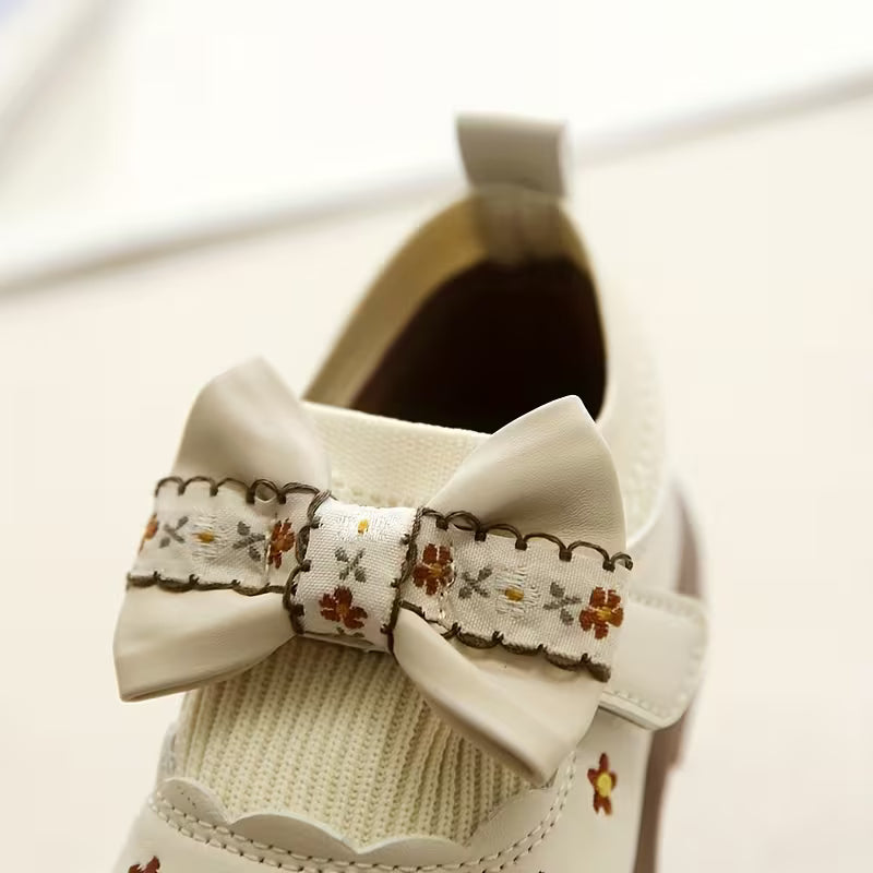 Zapato elegante con diseño clásico y moderno en España