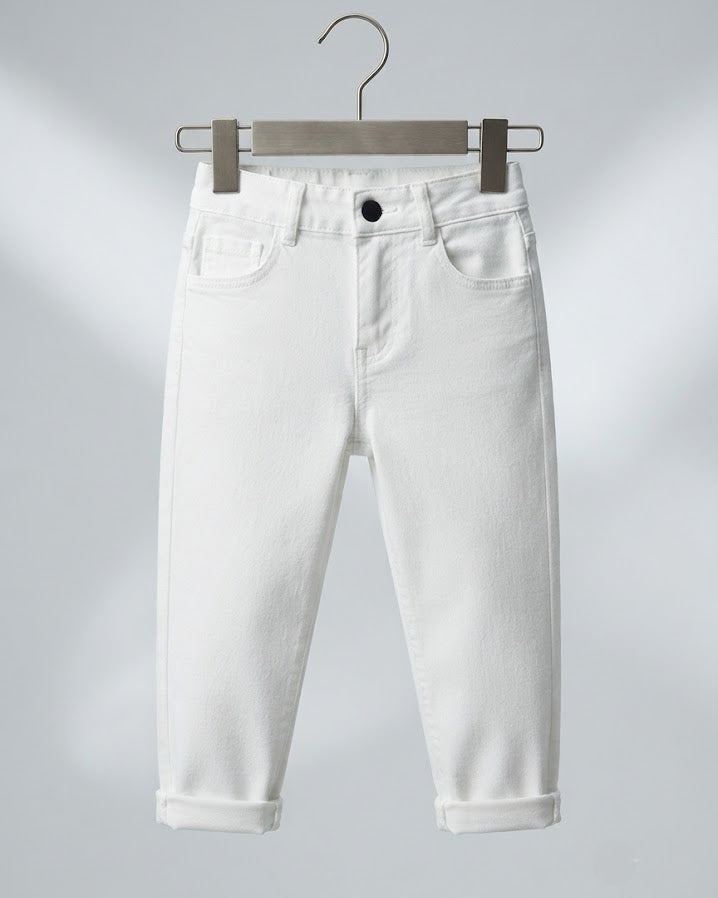 Pantalón Vaquero Blanco Esencial  Estilo Cómodo y Atemporal