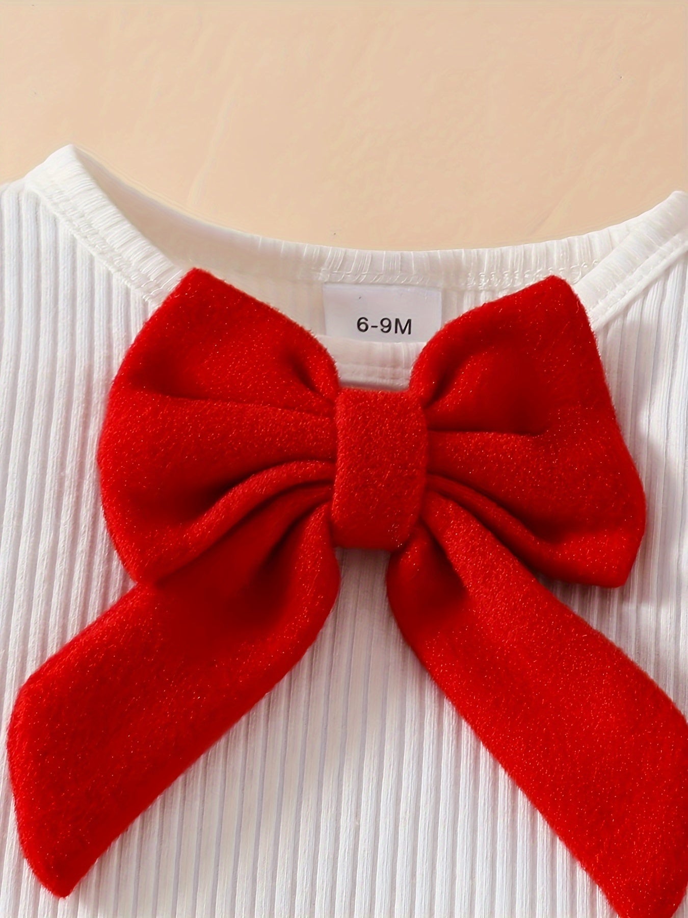 Conjunto de invierno de 3 piezas: blusa, falda y gorro en rojo y blanco ❄️✨