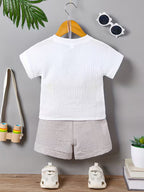 Naturalmente Adorable: El Conjunto de Lino que Define el Verano