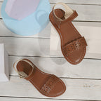 Sandalias Infantiles de Cuero Marrón con Calado