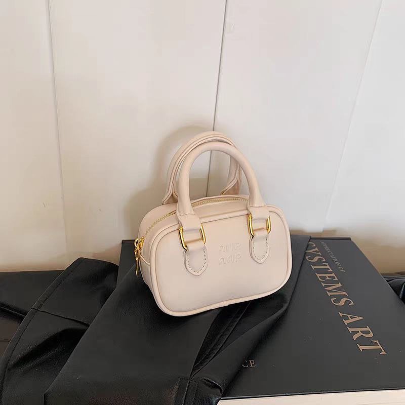 Bolso pequeño para niñas con diseño de osito – Estilo moderno y divertido