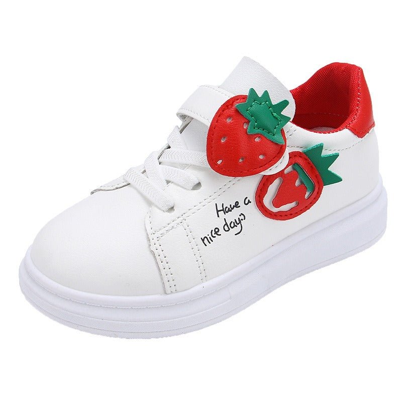 Zapato con diseño de fresa para niños en España