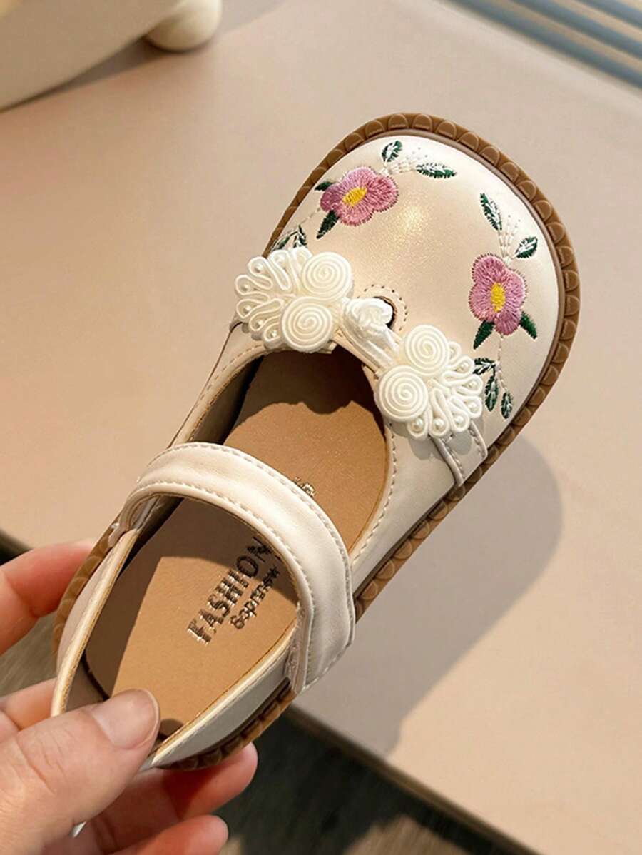 Zapato clásico de verano para niñas con bordado de flores