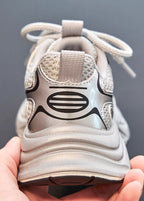 zapatillas deportivas infantiles con diseño moderno
