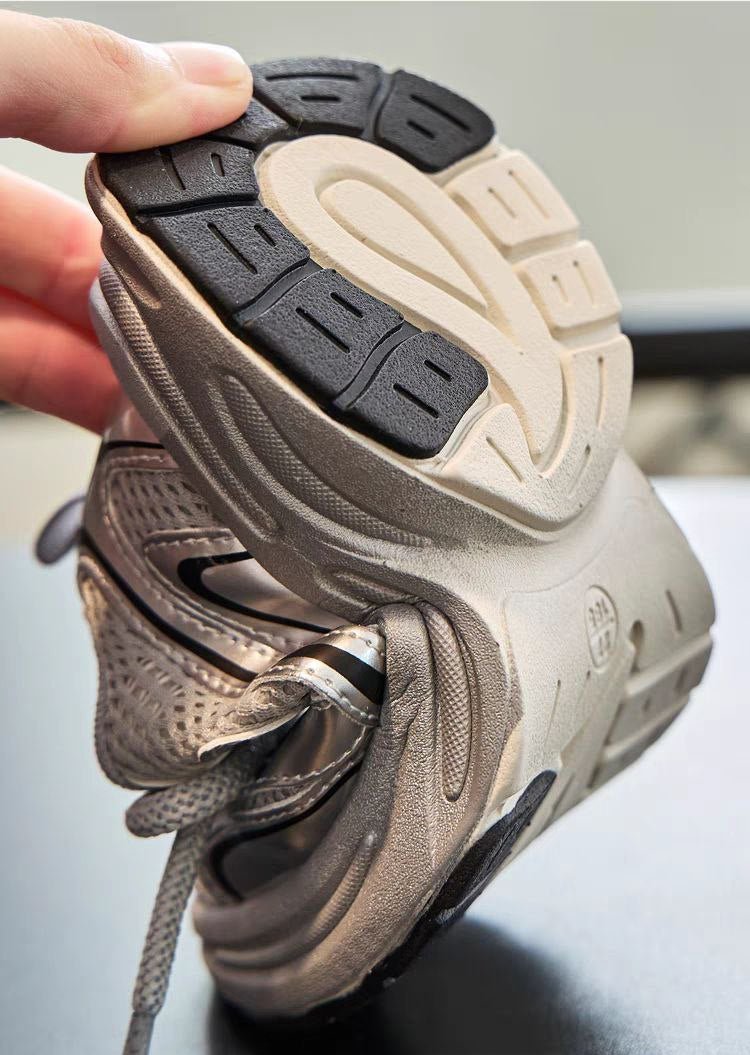 zapatillas deportivas infantiles con diseño moderno
