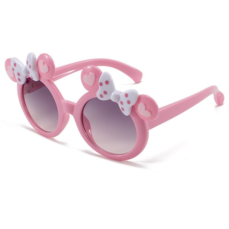 Gafas de sol para niñas pequeñas: diseño de Mickey Mouse con corazones de colores