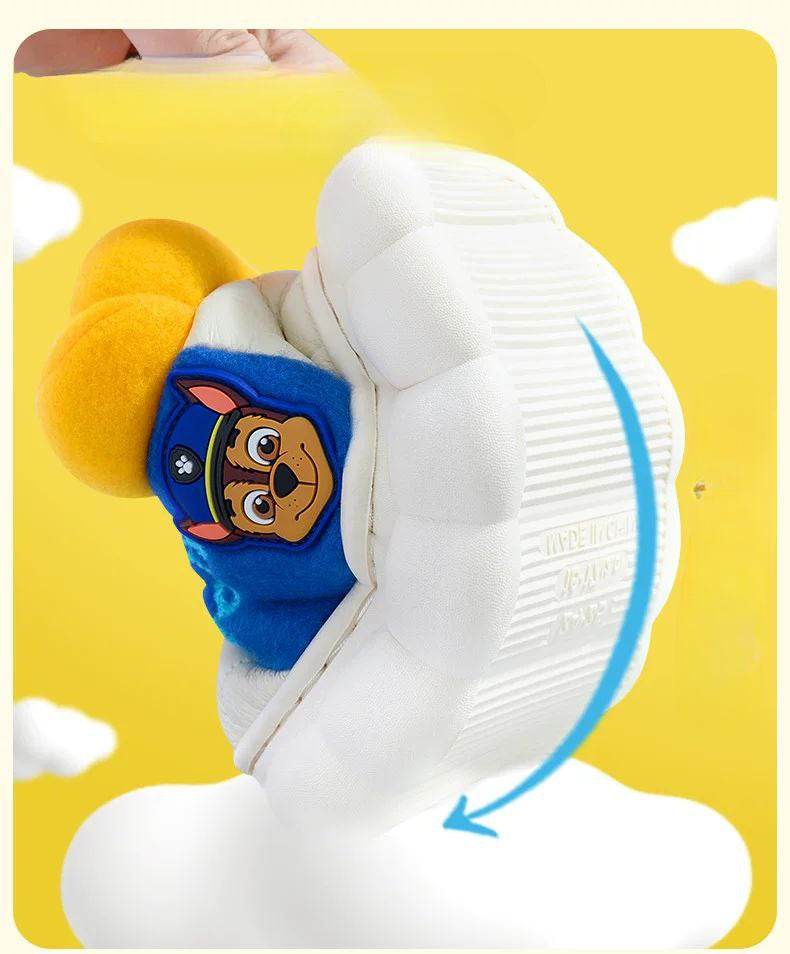 Pantuflas de invierno abrigadas para niños detalle diseño 