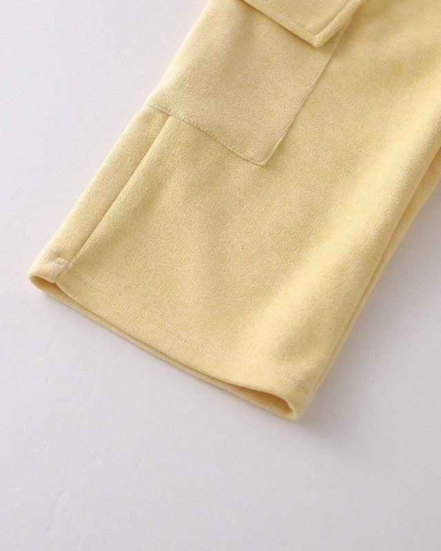 Conjunto Infantil 3 Piezas para Niño con Chaleco de Punto y Pantalón Cargo Casual