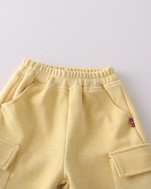 Conjunto Infantil 3 Piezas para Niño con Chaleco de Punto y Pantalón Cargo Casual
