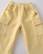 Conjunto Infantil 3 Piezas para Niño con Chaleco de Punto y Pantalón Cargo Casual